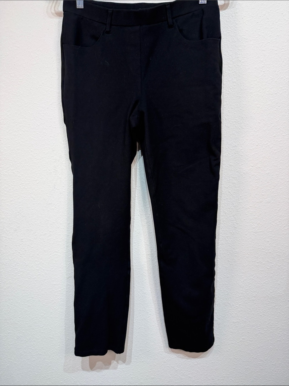 Quince Black Stretch Knit Ankle Pants Medium Pull-On Career Casual Rayon Nylon - Picture 2 of 7